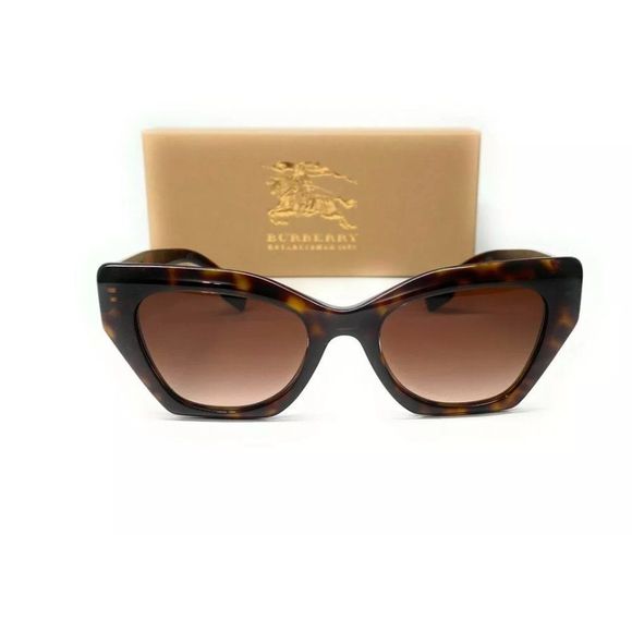 Burberry Women's Dark Havana Sunglasses! - Picture 2 of 4